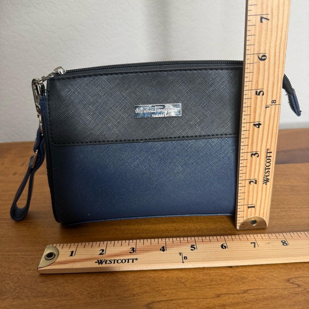 Salvatore Ferragamo X Eva Air Makeup Toiletry Bag Blue Black Zip Clutch. - Picture 2 of 7
